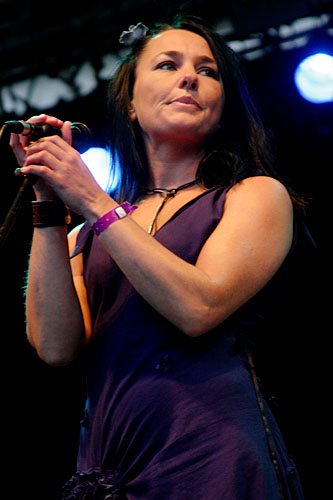 2004-07-10 - Sophie Zelmani at Peace & Love, Borlänge