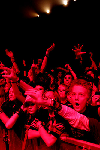 2005-04-08 - The (International) Noise Conspiracy från Umeå Open, Umeå