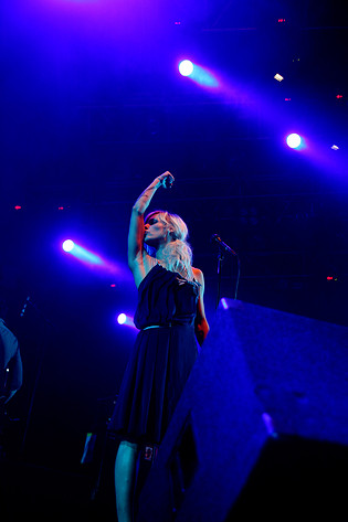 2006-06-15 - The Sounds från Hultsfredsfestivalen, Hultsfred