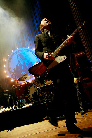 2005-10-07 - Kaizers Orchestra at Nalen, Stockholm