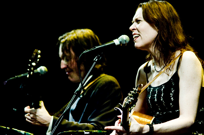 2007-08-01 - Gillian Welch at Chinateatern, Stockholm