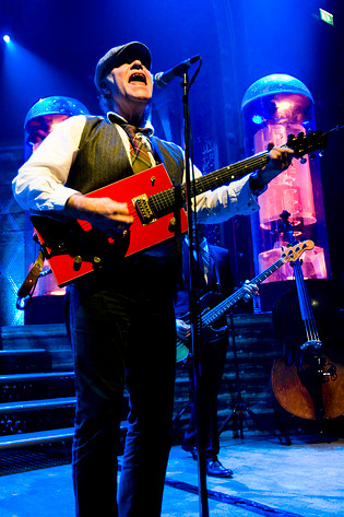 2007-11-12 - Kim Larsen & Kjukke at Berns, Stockholm