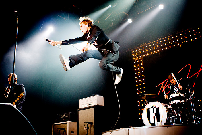 2007-12-04 - The Hives at Annexet, Stockholm