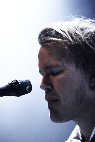 2008-02-02 - Christian Kjellvander at Millencolin Music Price, Örebro