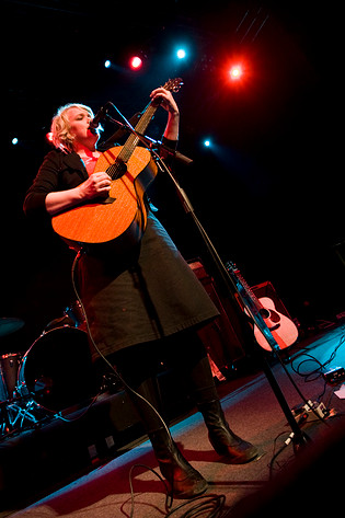 2008-02-07 - Ane Brun at Debaser Medis, Stockholm