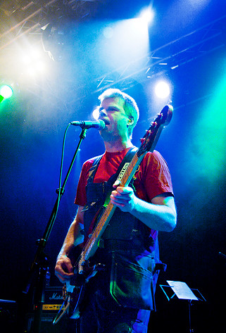 2008-03-26 - De Lyckliga Kompisarna at Debaser Medis, Stockholm
