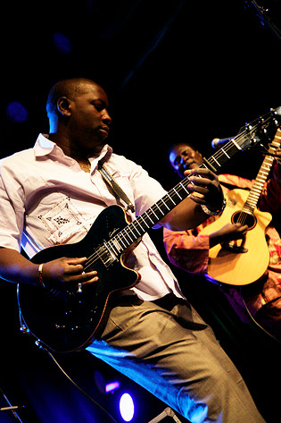 2008-05-06 - Vieux Farka Touré från Kägelbanan, Stockholm