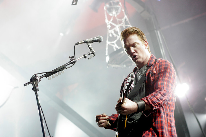2007-07-06 - Queens Of The Stone Age at Roskildefestivalen, Roskilde