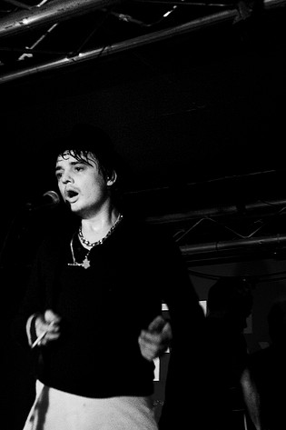 2009-01-10 - Peter Doherty från The Rhythm Factory, London