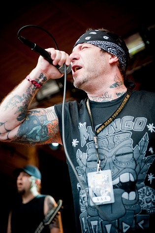 2009-08-01 - Agnostic Front från Emmabodafestivalen, Emmaboda