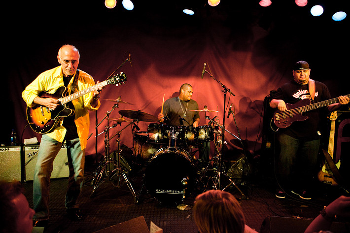 2009-10-29 - Larry Carlton at Fasching, Stockholm