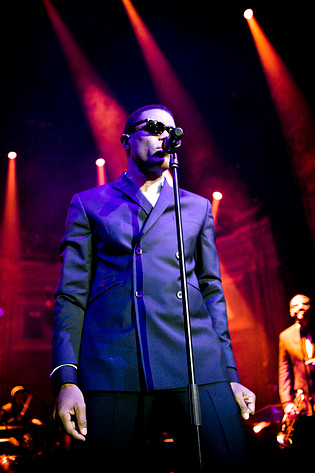 2009-11-10 - Maxwell at Berns, Stockholm