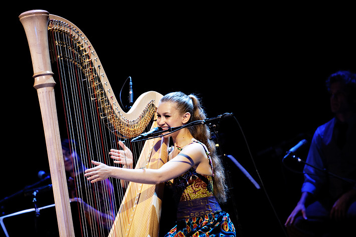 2010-05-24 - Joanna Newsom från Dramaten, Stockholm
