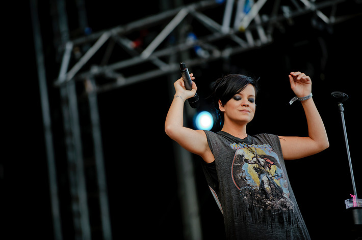 2010-07-02 - Lily Allen at Peace & Love, Borlänge