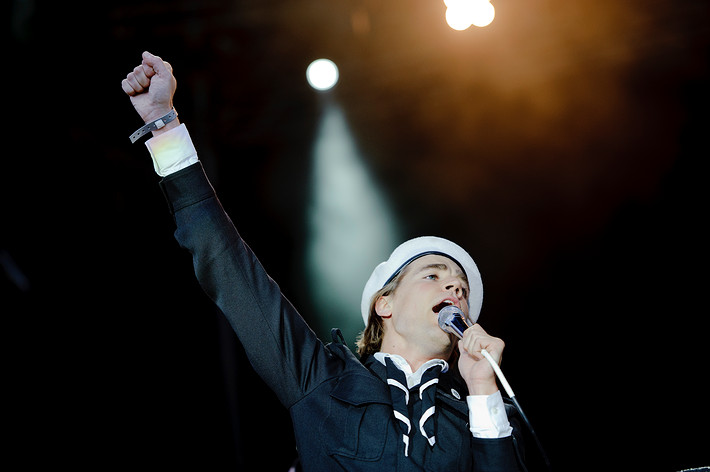 2010-07-02 - The Hives at Peace & Love, Borlänge