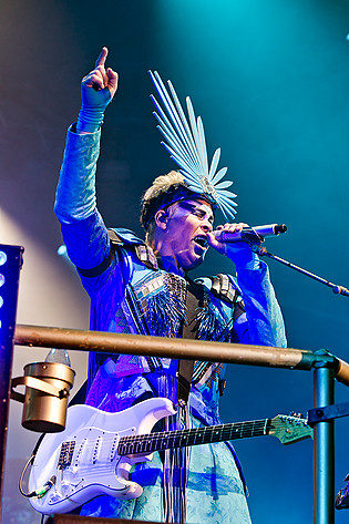 2011-08-12 - Empire Of The Sun från Way Out West, Göteborg