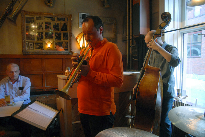 2012-06-20 - Peter Asplund at Glenn Miller Café, Stockholm