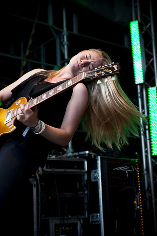 2012-06-27 - Joanne Shaw Taylor at Peace & Love, Borlänge