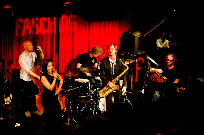 2012-10-02 - Emilia Mitiku från Fasching, Stockholm