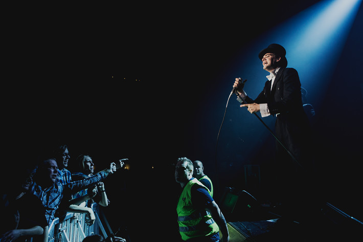 2013-02-02 - The Hives från Conventum, Örebro