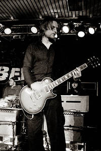 2004-05-15 - The Bees at Fängelset, Göteborg