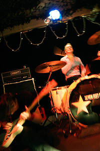2004-12-22 - Seven feet four at Taj Mahal, Göteborg
