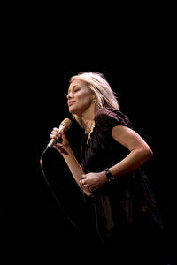 2008-02-20 - Louise Hoffsten at Stora Teatern, Göteborg